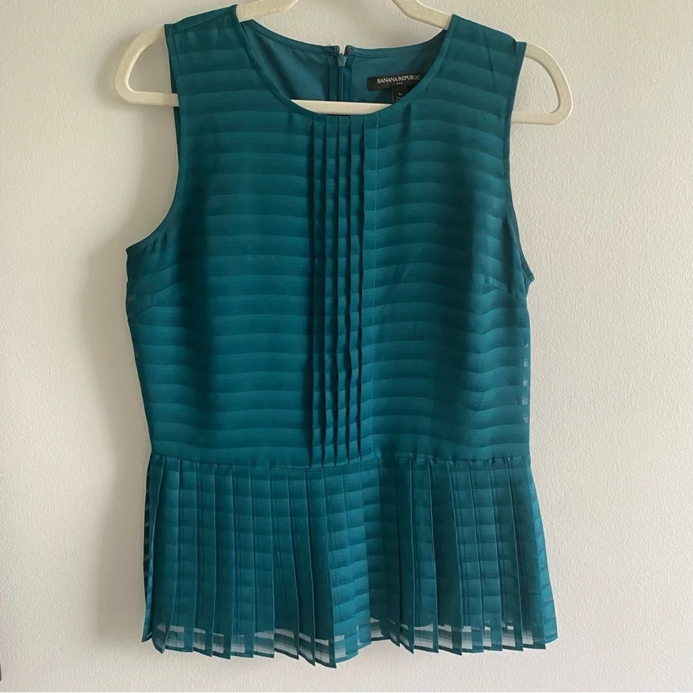 BANANA  Republic Teal Pleated Peplum Tank Top Size 6